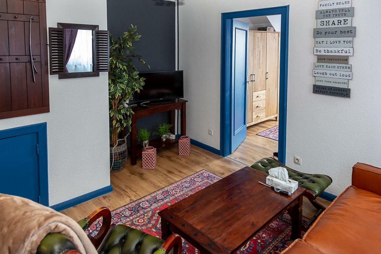 Altes Pastorat Am Husumer Hafen Apartman Husum  Kültér fotó